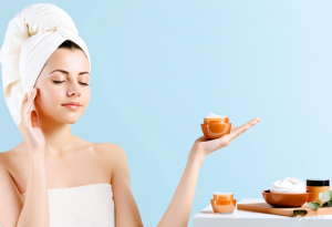 Tiêu chuẩn GMP (Good Manufacturing Practice) là tập hợp các quy định và hướng dẫn thực hành tốt trong quá trình sản xuất mỹ phẩm, nhằm đảm bảo chất lượng, an toàn và nhất quán của sản phẩm