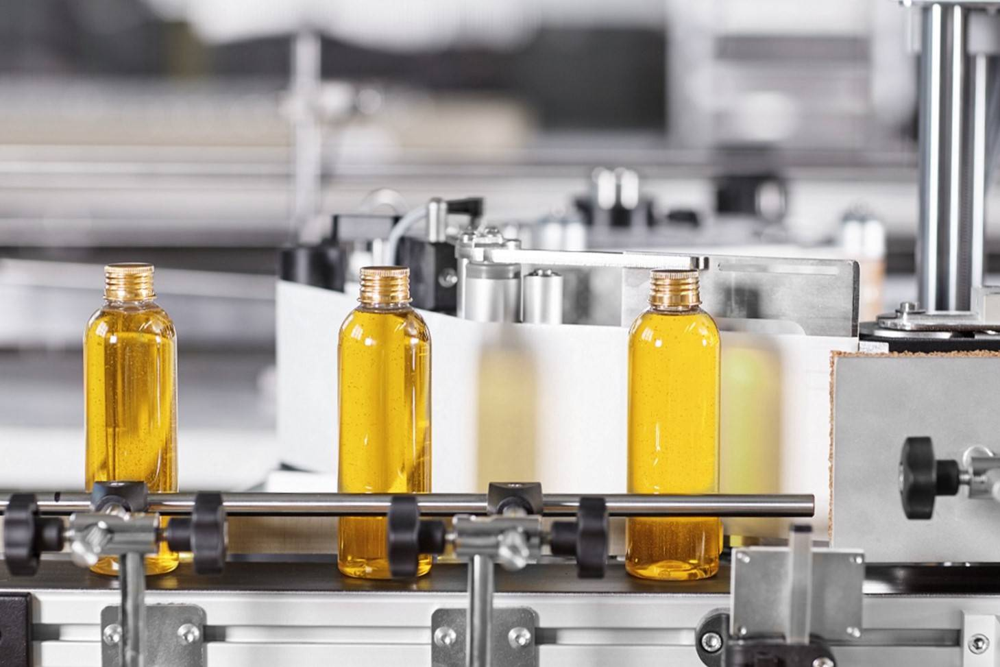 Những Tiêu Chuẩn Cần Có Trong Sản Xuất Mỹ Phẩm Chất Lượng Cao