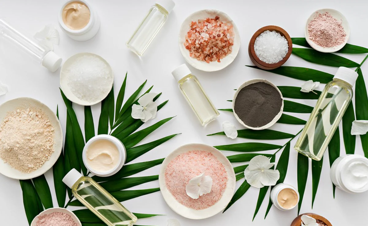 Chọn Nguyên Liệu An Toàn Trong Sản Xuất Mỹ Phẩm